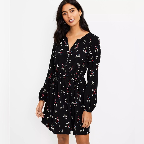 LOFT Dresses & Skirts - Loft (NWT) Short dress